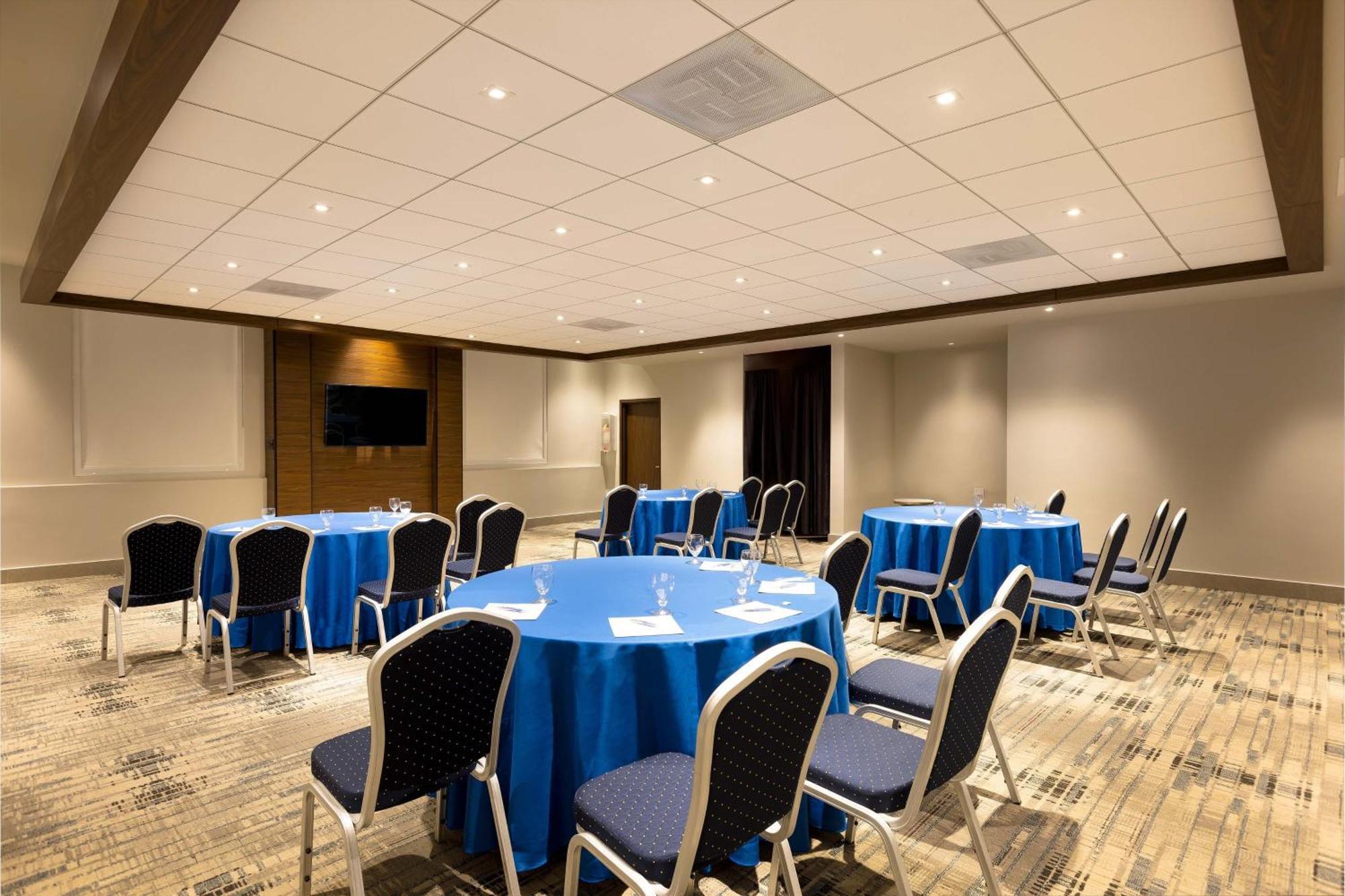 Four Points By Sheraton Caguas Real Zewnętrze zdjęcie